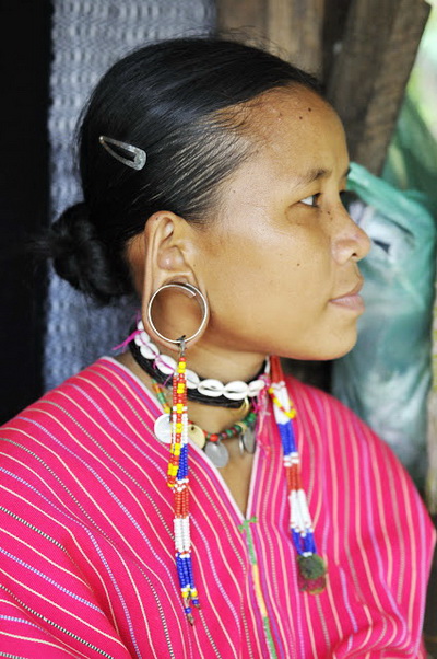 huay pu keng, baan huay pu keng, long neck village, baan nam phiang din, baan nam piang din