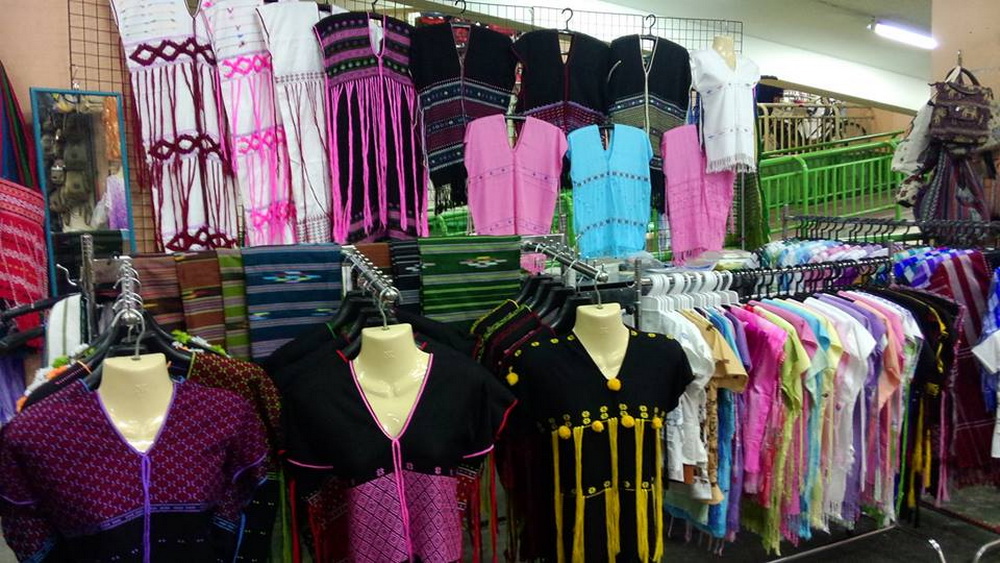 kad luang, warorot market, chiang mai market