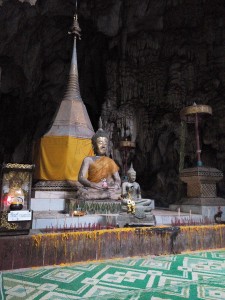 tham pum and tham pla cave, tham pla, wat tham pla. tham pla temple