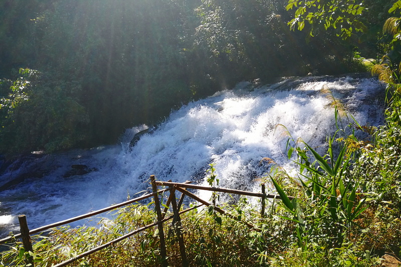 trekking at baan mae klang luang, trekking at pha dok siew nature trail, trek baan mae klang luang, tour trekking at baan mae klang luang, doi tnthanon national park, doi inthanon, trekking doi inthanon national park, trekking doi inthanon