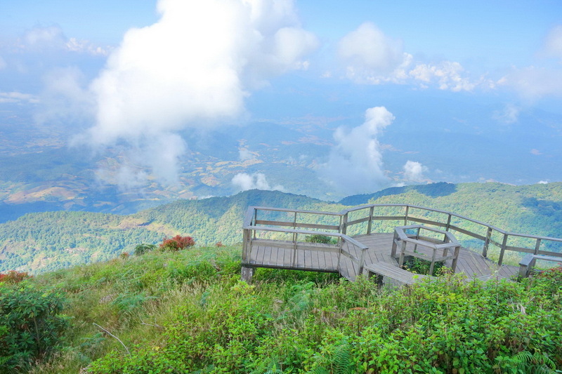 trekking at kew mae pan, trekking at kew mae pan nature trail, trek kew pae pan, tour trekking at kew mae pan nature trail, doi tnthanon national park, doi inthanon, trekking doi inthanon national park, trekking doi inthanon