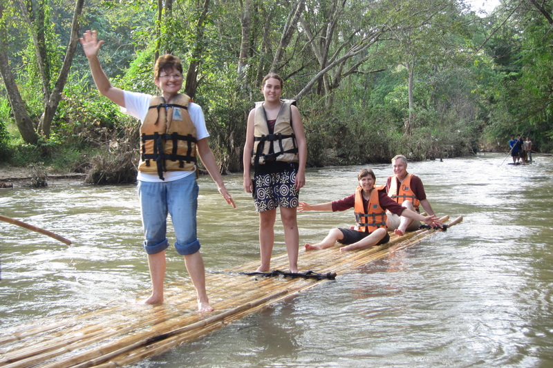 rafting mae wang, bamboo rafting mae wang