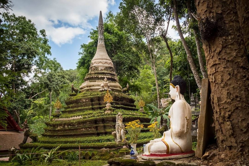 wat pha lad, wat pha lat, pha lad temple, pha lat temple