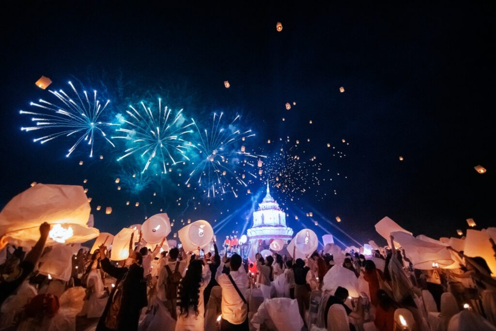 sky lantern festival, yi peng lantern festival, yi peng, lantern festival, chiang mai lanterns, CAD khomloy, chiang mai yi peng lantern festival, yi peng sky lantern festival tickets