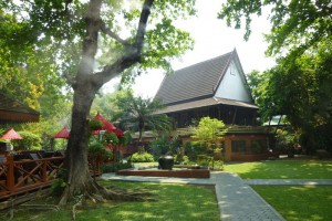 The Whole Earth, healthy restaurants in chiang mai, the best healthy restaurants in chiang mai. healthy food restaurants in chiang mai, the best healthy food restaurants in chiang mai, healthy food restaurants in chiang mai