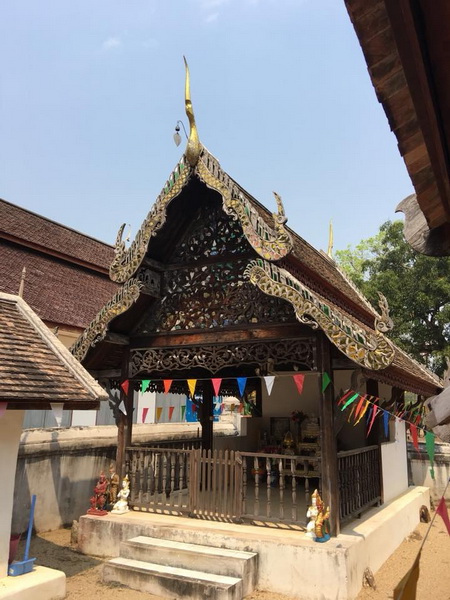 wat lai hin luang, wat laihin luang, wat lai hin, wat lai hin lampang, lai hin luang temple, laihin luang temple, lai hin temple, lai hin temple lampang, attraction temples in lampang, important temples in lampang