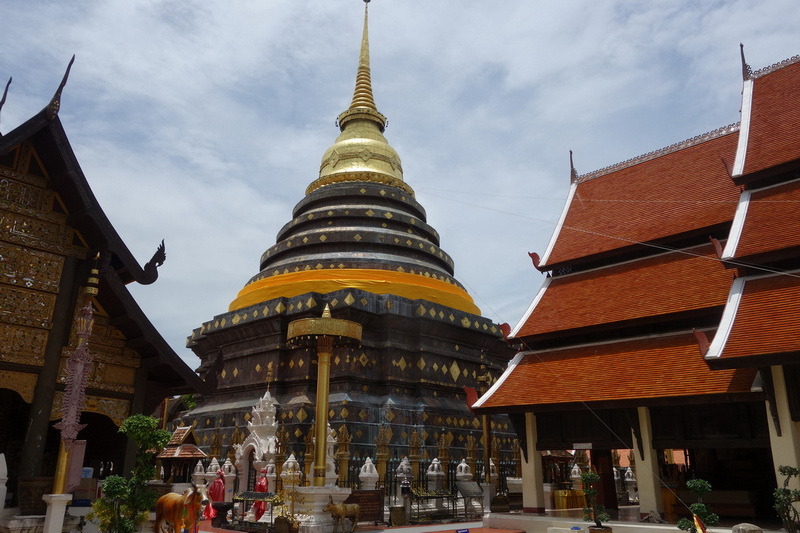 wat phra that lampang luang, wat phrathat lampang luang, wat lampang luang, phra that lampang luang temple, phrathat lampang luang temple, lampang luang temple, important temples in lampang, attraction temples in lampang